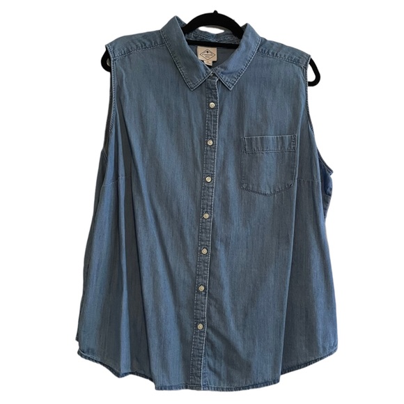 St. John's Bay Tops - ⭐️ 5/$25 St John’s Bay denim tank top shirt size 3x (S)